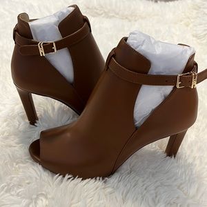 Michael Kors Lawson Open Toe color Luggage